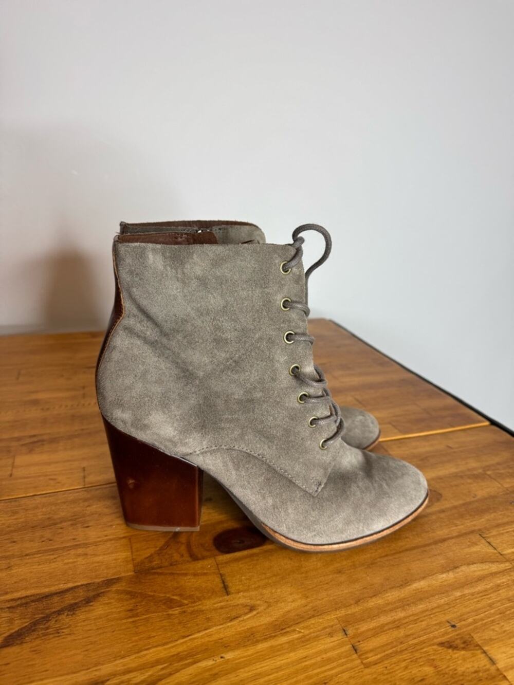 Kork Ease Elfa Taupe Suede Leather Lace Up Heeled Boots Size 9